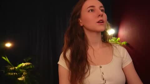 Lynn online show from October 14, 3:31 am