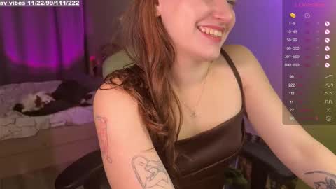 lynne_dawson online show from September 9, 11:04 pm