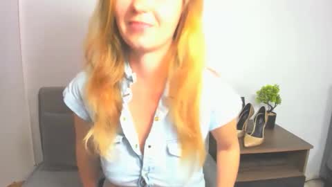 Lura online show from September 30, 9:41 pm