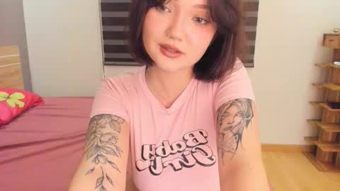 Mia online show from December 23, 6:17 am