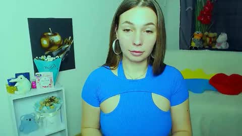 Vikki online show from March 24, 11:15 am