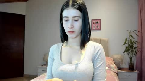 Macarena online show from October 1, 3:33 am