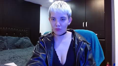 Noah Askew online show from March 26, 5:42 am