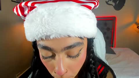 Maddie online show from December 15, 6:37 pm