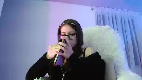 Maddy UwU online show from September 20, 12:21 am