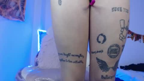 maddy_vicius19 online show from November 1, 12:04 am