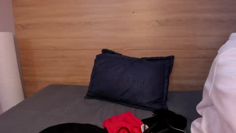 Madelaine  online show from March 13, 10:49 am