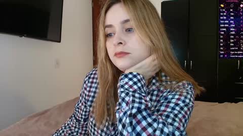 madelamee online show from January 2, 11:38 pm