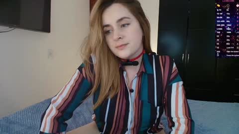 madelamee online show from January 20, 9:43 pm