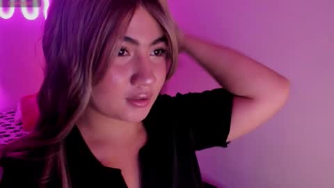 Madisson Smith  online show from January 16, 7:15 am