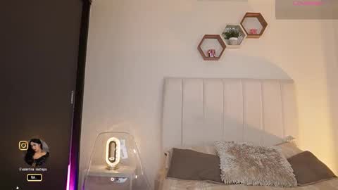 Valentina   1030   530  -  online show from September 25, 4:22 am