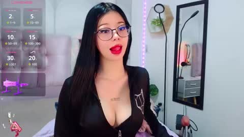 madison_oli online show from September 25, 2:21 am