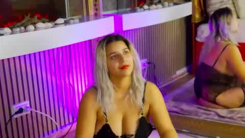 madisonrusso online show from November 27, 12:30 pm