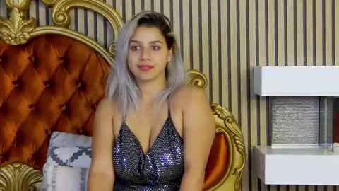 madisonrusso online show from October 10, 7:35 am