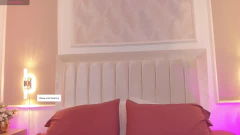    online show from March 3, 12:33 pm