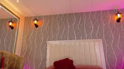    online show from January 8, 5:50 pm