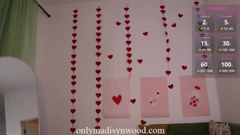 Madisyn Wood online show from February 13, 1:19 am