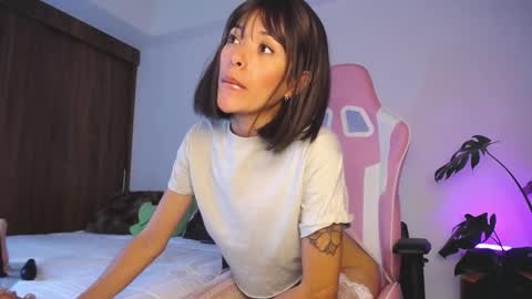 maggie online show from September 24, 4:06 pm