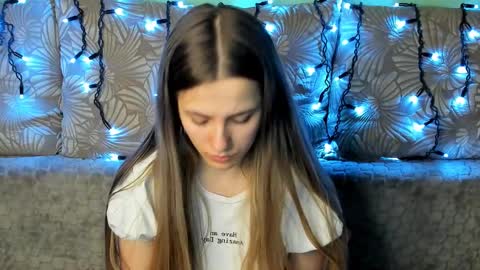 Maggie online show from March 4, 3:44 am