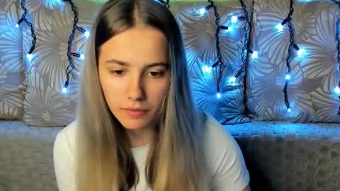 Maggie online show from October 15, 12:46 am