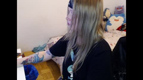 Magdalene Swaggy online show from December 10, 5:00 pm