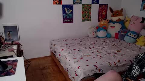 Magdalene Swaggy online show from December 3, 7:49 pm