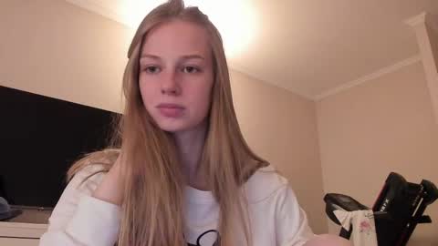 Alice  online show from February 11, 10:47 am