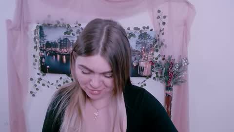 magic_katarina_ online show from November 18, 9:54 am