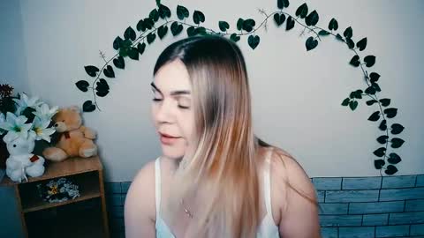 magic_katarina_ online show from February 6, 7:35 am