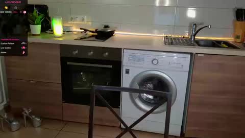 MagicLove online show from March 19, 8:07 am