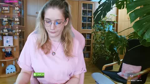 Nicole online show from January 13, 9:09 pm