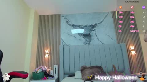 magievans1 online show from October 31, 12:42 pm