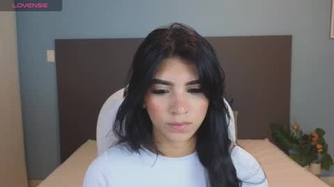 Maiaa Ruiz  online show from February 10, 1:11 pm