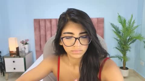 Maiaa Ruiz  online show from November 10, 2:56 pm