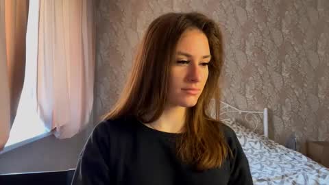 M I A online show from March 14, 10:27 am