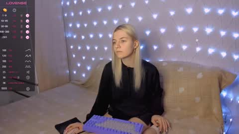 Your kitty online show from February 22, 3:42 pm