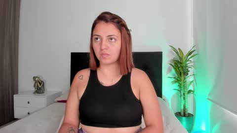 Mailyn online show from February 10, 6:24 pm