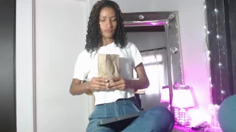 mailyn_gold online show from April 14, 12:05 pm