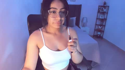 Maite online show from March 7, 2:36 am