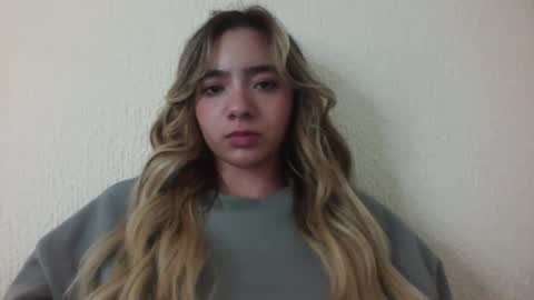 majo_gomezz online show from March 9, 2:15 am