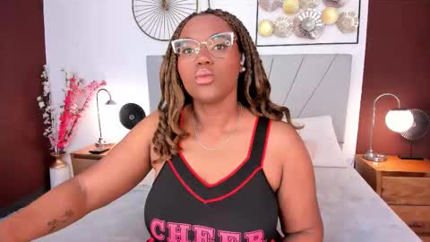 makena online show from January 15, 4:07 am