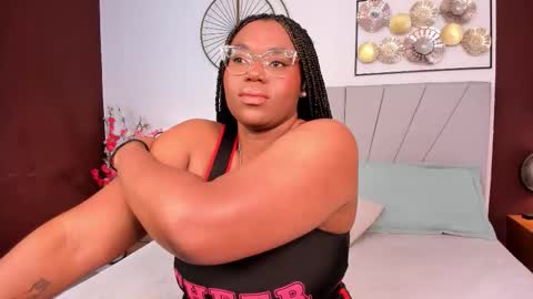 makena online show from March 24, 3:45 am