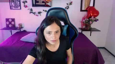 makima9 online show from May 22, 9:57 pm