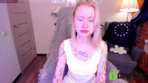 Malena online show from January 15, 10:17 am