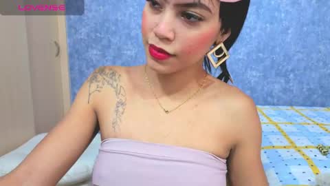 Malia foox online show from April 17, 6:21 pm