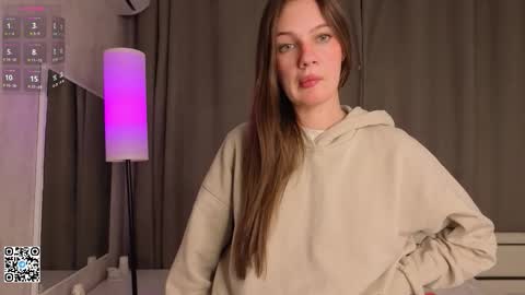 Evelyn online show from February 1, 4:11 am