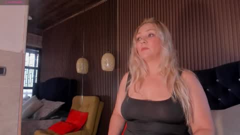 MalorySweet  online show from February 3, 12:21 pm