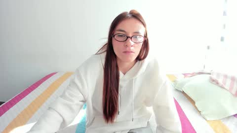 instagram  nueela   online show from September 25, 9:23 pm