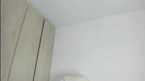 MANUELA online show from April 18, 7:07 pm