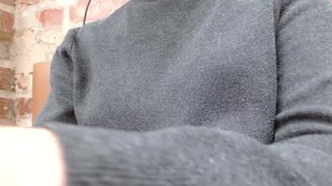   online show from February 4, 10:45 pm